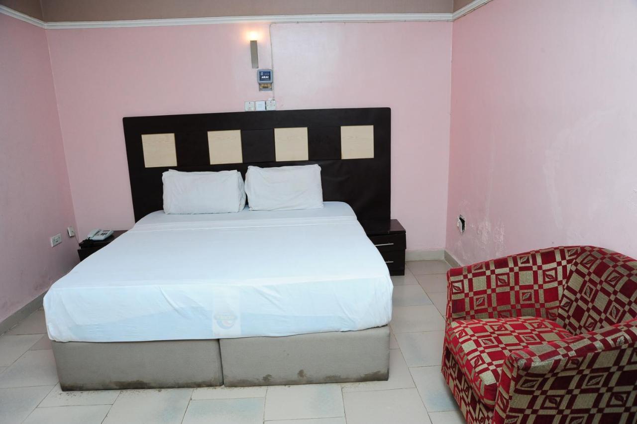 Richton Hotel And Suites Abeokuta Rum bild